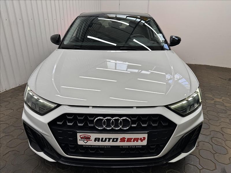 Audi A1 40TFSI 147kW S-LINE - fotka 13 z 40