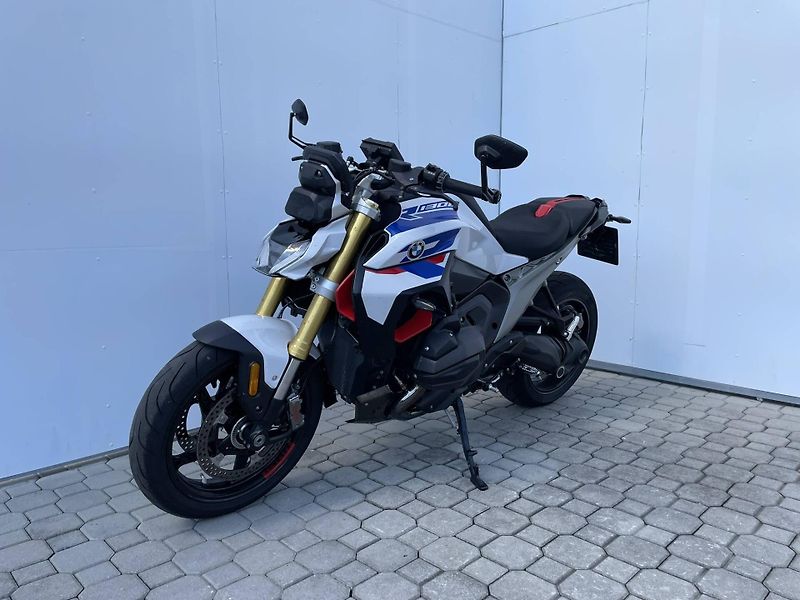 BMW (2026) R 1300 R - fotka 5 z 12