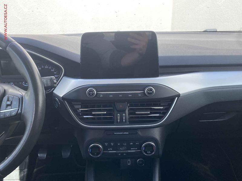 Ford Focus (2019) 1.5TDCi, ČR, Trend Plus - fotka 12 z 18