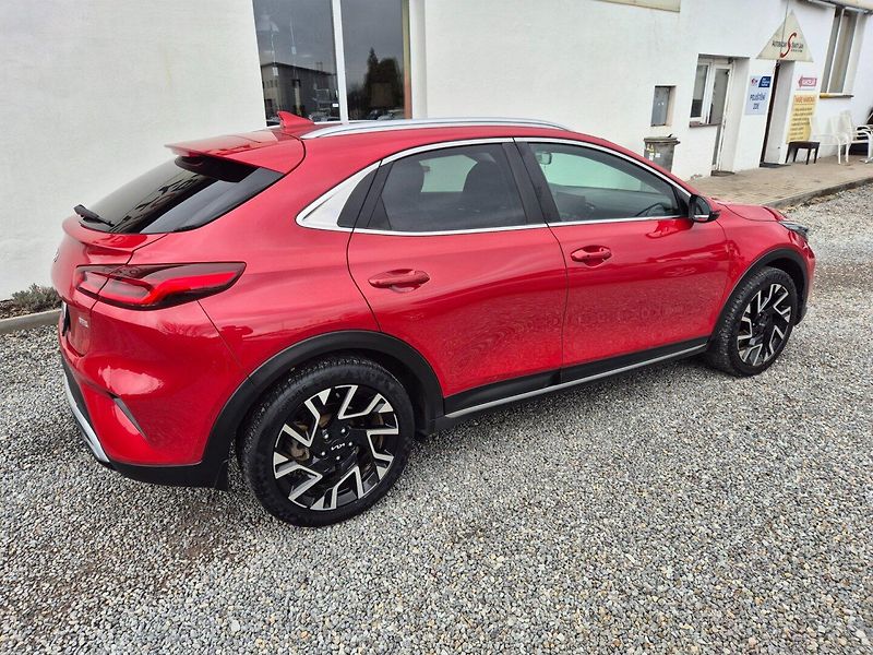 Kia XCeed (2022) 1.5i TOP  NOVE V CZ EXKLUSIVE - fotka 4 z 37