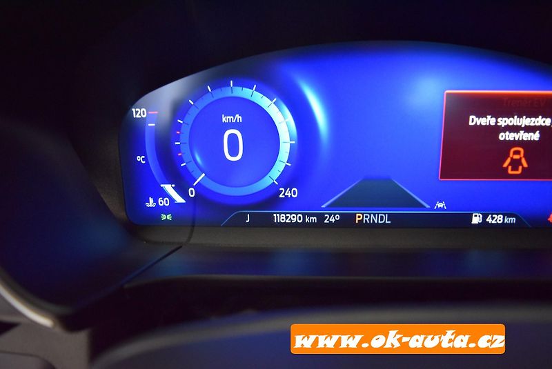 Ford Kuga 2.5 HYBRID TITANIUM 2023  - fotka 50 z 60