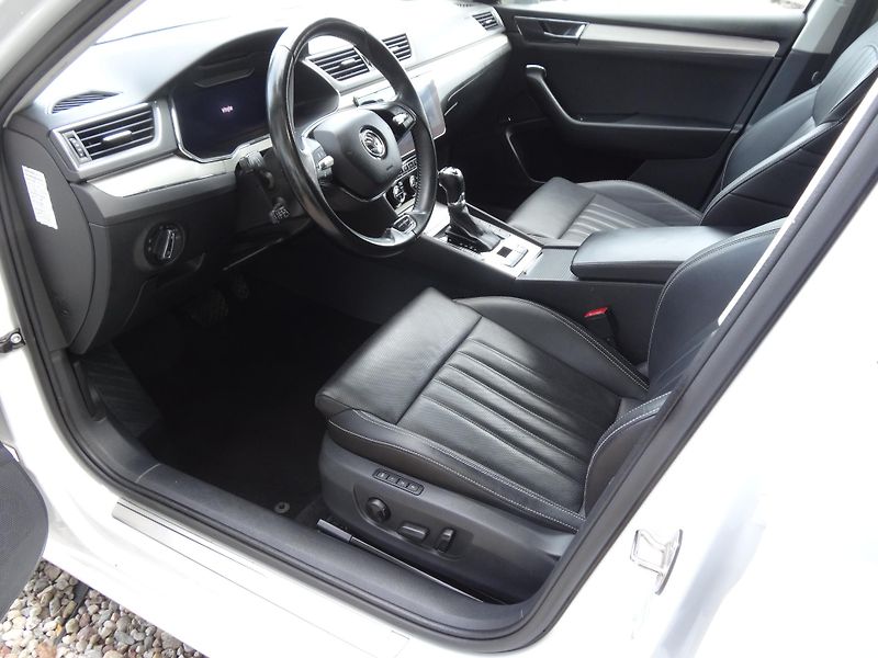 Škoda Superb Kom.2.0TDi L&K Taž.zař.4x4 DSG - fotka 13 z 62