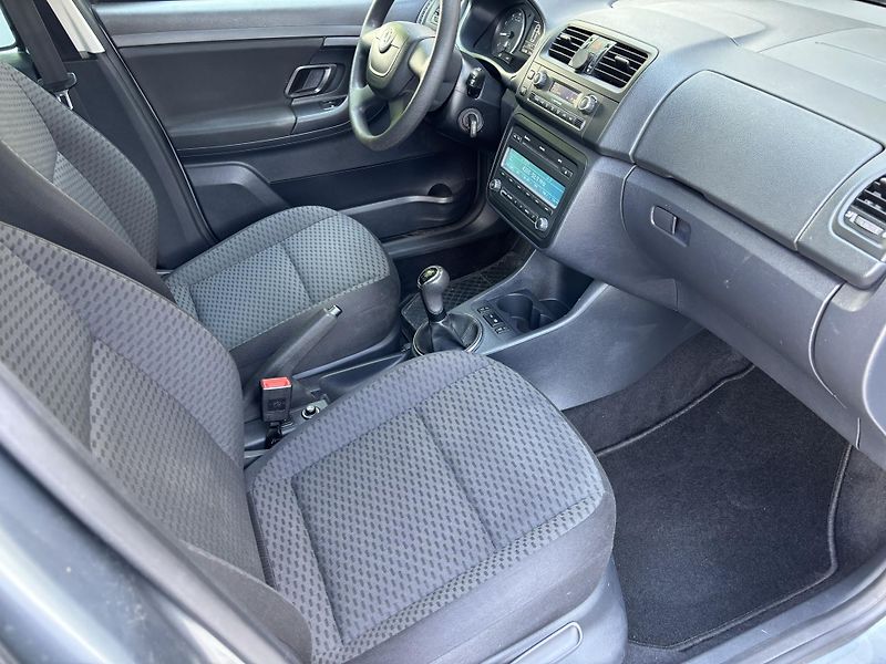 Škoda Roomster (2011) 1.2HTP, 51kW, Klima - fotka 11 z 15