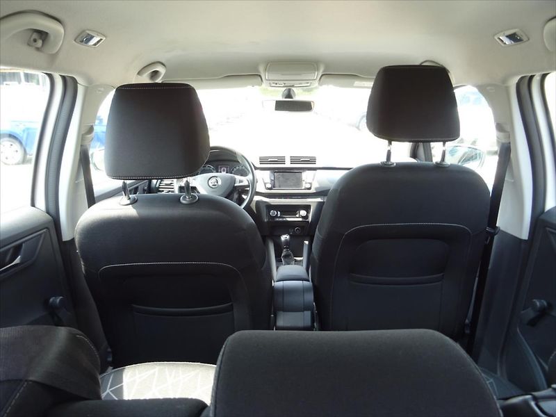 Škoda Fabia 1,0 TSi 70 kW  Clever - fotka 19 z 32