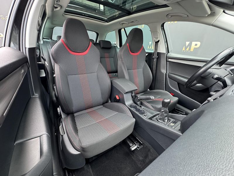 Škoda Octavia (2019) 1.5TSi Style+, Virtual, DPH - fotka 19 z 47