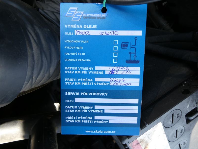 Kia Ceed 1,4 i 80kW klima, 1.majitel - fotka 27 z 32