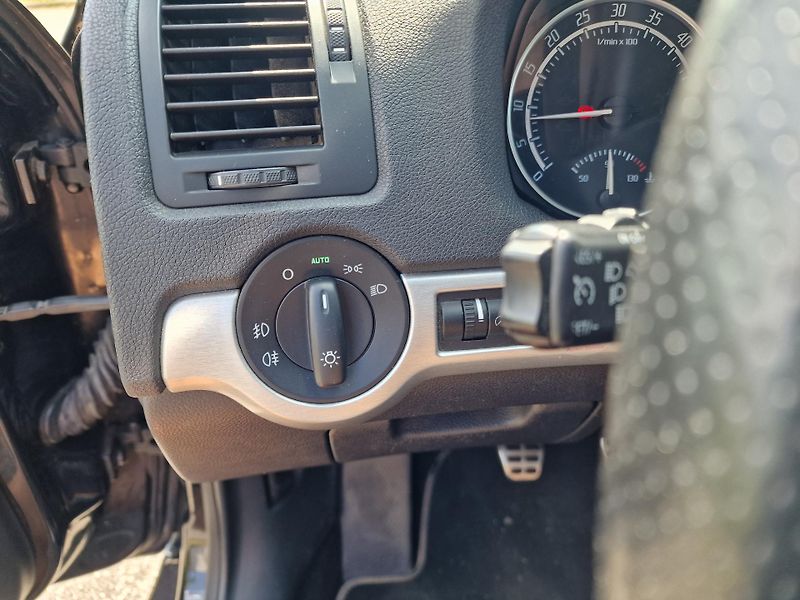 Škoda Octavia RS 2,0TDI 125KW VÝHŘEV TAŽNÉ  - fotka 18 z 19