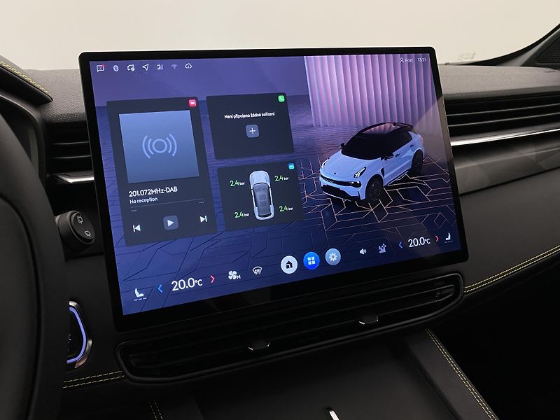 Lynk & Co 01 (2025) CORE PHEV AUT CZ 1.maj - fotka 7 z 96