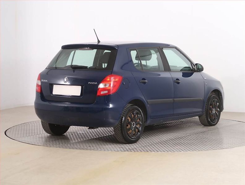Škoda Fabia (2014) 1.4 16V, Serv.kniha - fotka 5 z 14