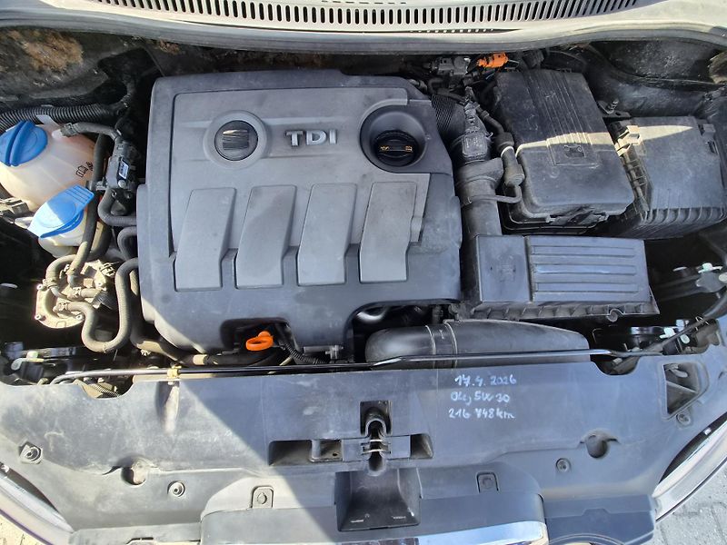 Seat Altea XL 1,6 TDI STYLE - fotka 11 z 15