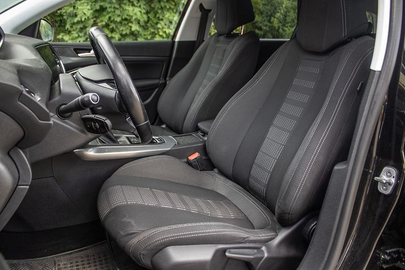 Peugeot 308 - fotka 11 z 21