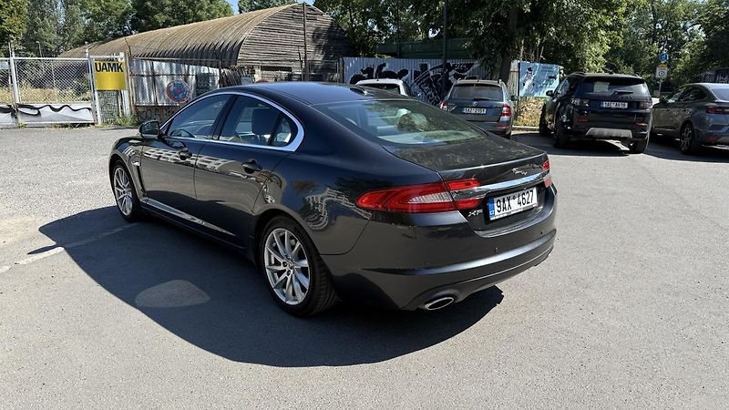 Jaguar XF (2012) 3.0D, X250 Facelift - fotka 4 z 18