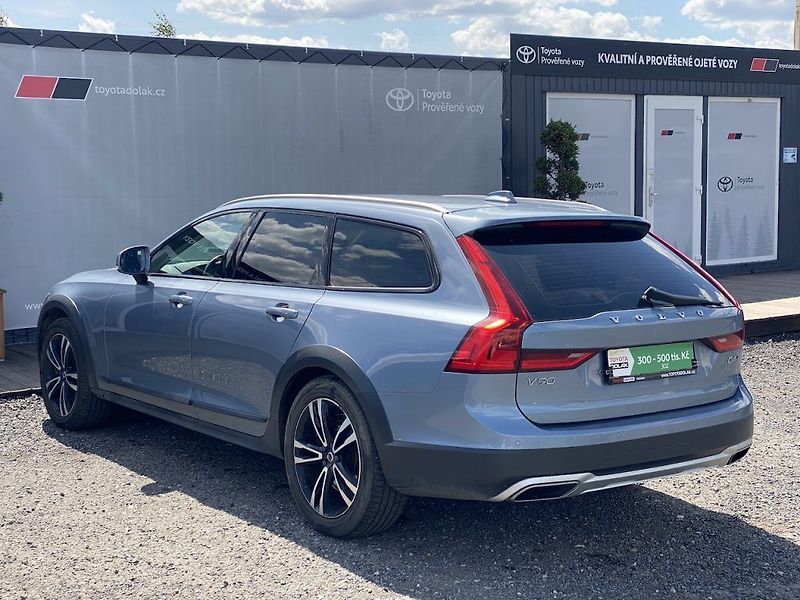Volvo V90 2.0D4 140kw, CrossCountry, DPH - fotka 5 z 17