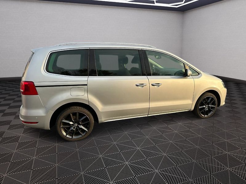 Volkswagen Sharan (2010) 2.0Tdi 125kw DSG Highline - fotka 7 z 35