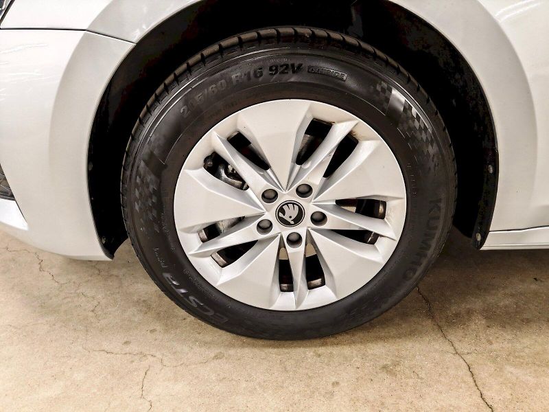 Škoda Octavia (2025) 1.5 TSI 110 kW Selection - fotka 29 z 29