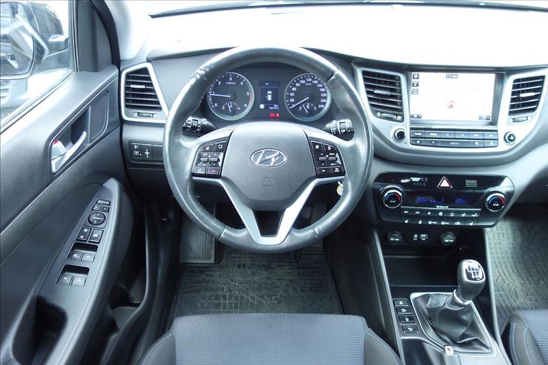 Hyundai Tucson 1,7 CRDi 85KW, ČR, NAVIGACE. - fotka 17 z 38