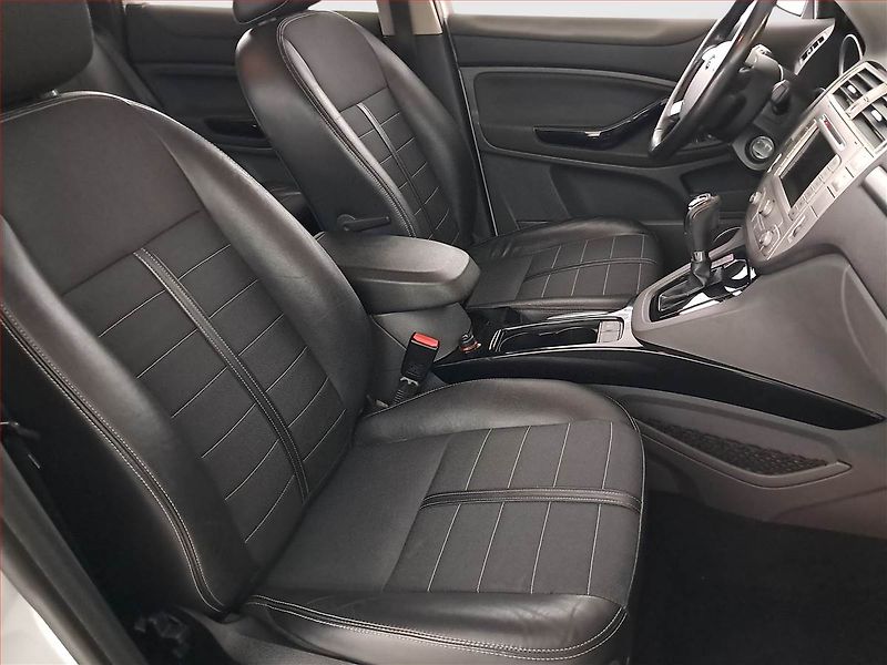 Ford Kuga (2012) 2.0 TDCi, 4X4, Automat - fotka 9 z 20