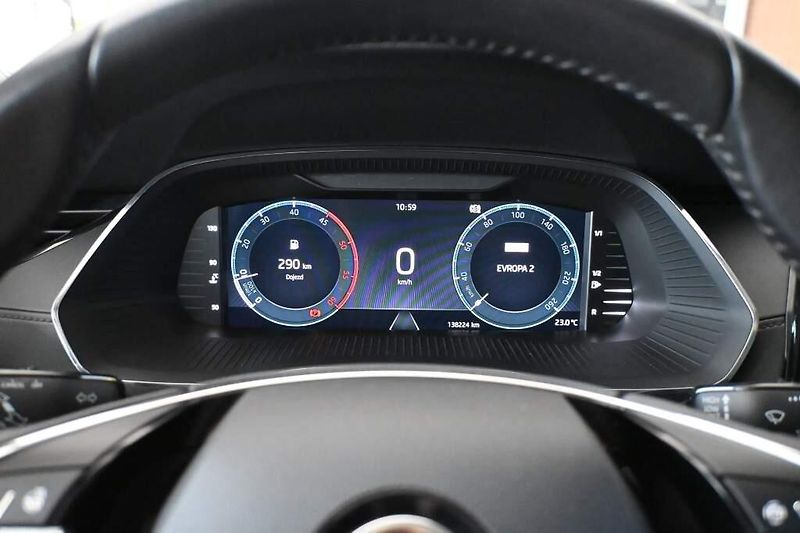 Škoda Octavia (2023) 2.0 LED TOUR Virtual TDI - fotka 26 z 31