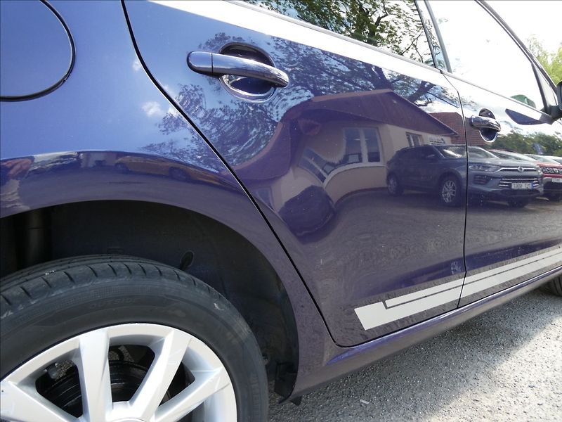 Volkswagen up! 1,0 MPi CLUB 55kW - fotka 13 z 47