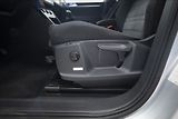 Volkswagen Touran 2,0 TDI MASÁŽ KAMERA VÝHŘEV ČR - náhled 20
