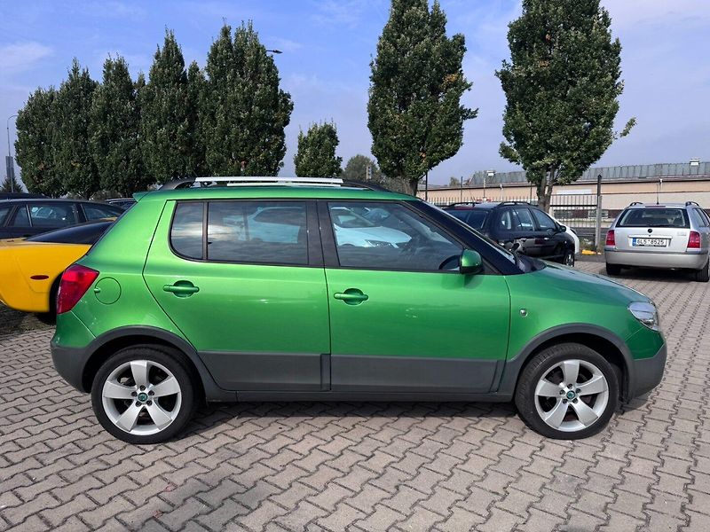 Škoda Fabia (2012) SCOUT 1,2 TSI 63 KW 2. MAJ - fotka 6 z 50