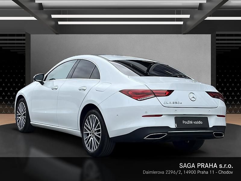 Mercedes-Benz CLA Třída 250 e kupé - fotka 7 z 18