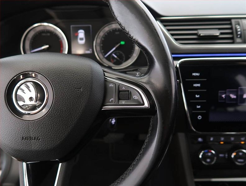 Škoda Superb (2016) Laurin&Klement 2.0 TSI - fotka 22 z 31