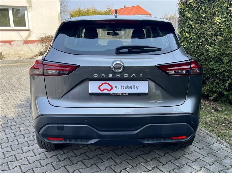 Nissan Qashqai 1,3 mHEV / Business / Xtronic - fotka 4 z 43