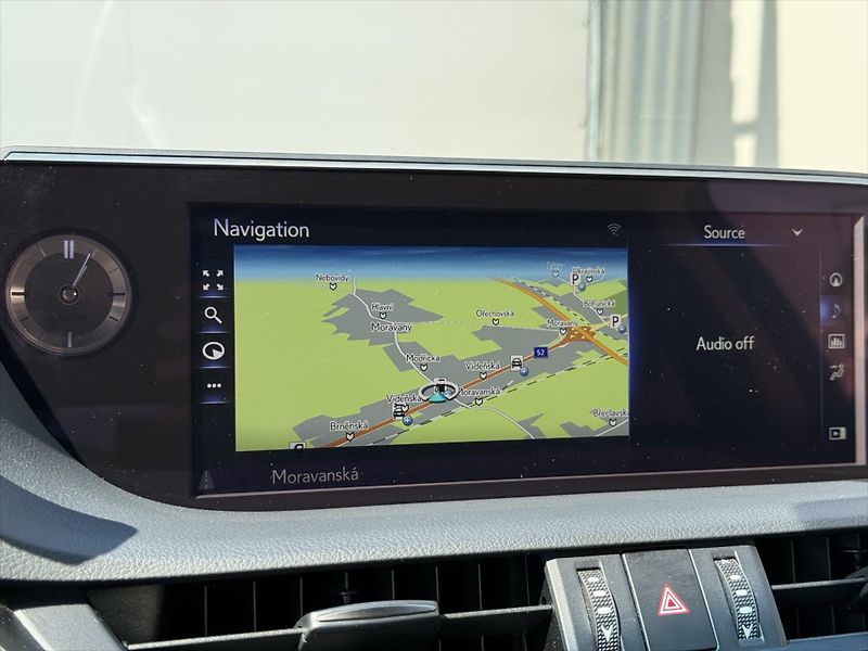 Lexus ES 300h 2,5 BUSINESS EDITION  ES - fotka 16 z 21