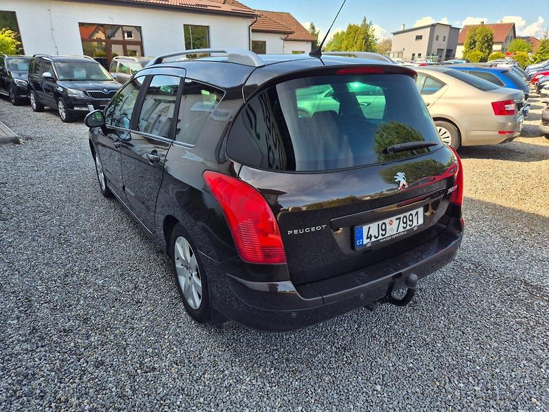 Peugeot 308 (2013) 1.6HDi Xenony , TZ , Nová STK - fotka 6 z 32