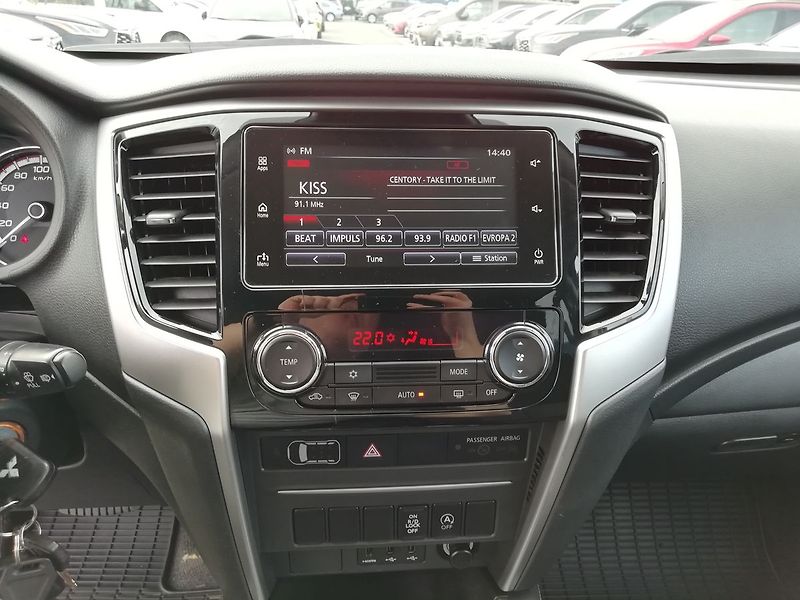 Mitsubishi L200 Intense 2.2 DI-D 4WD DC - fotka 13 z 21