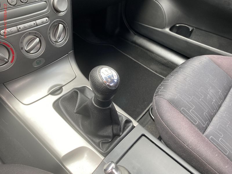 Mazda 6 (2005) 1.8 16V, Klima - fotka 14 z 15