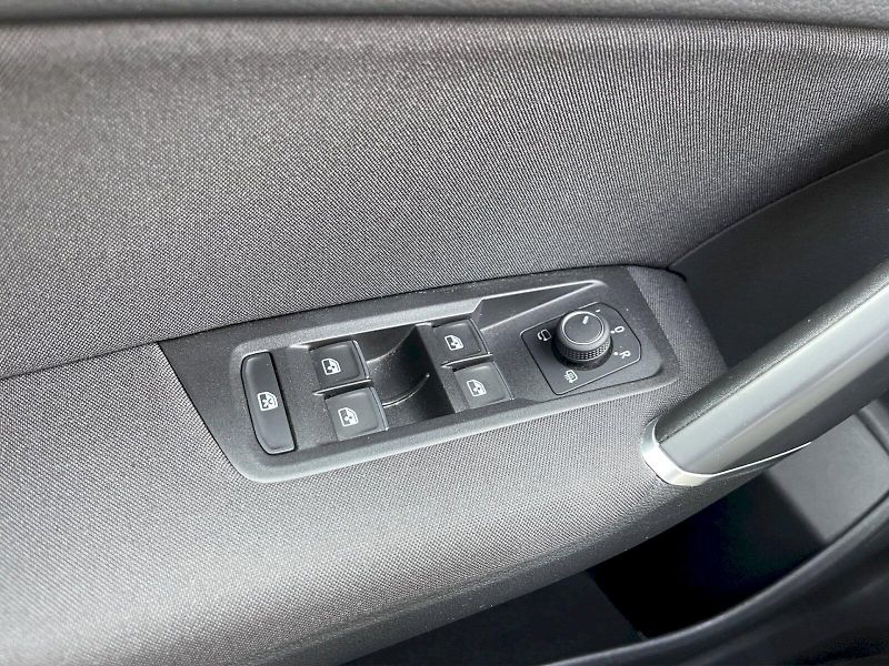 Volkswagen Touran (2022) 1.5 TSI 110 kW DSG Highline - fotka 22 z 35