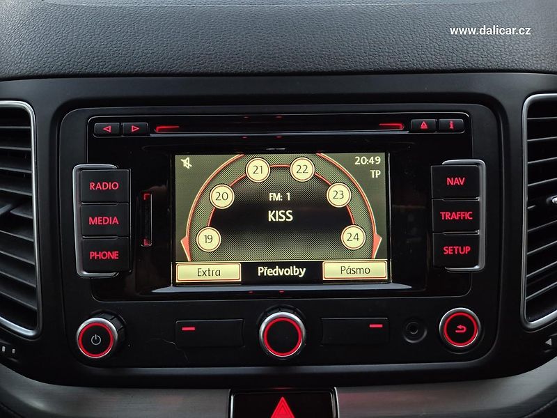 Volkswagen Sharan (2014) 2.0TDi 130KW Comfortline CUP - fotka 25 z 48