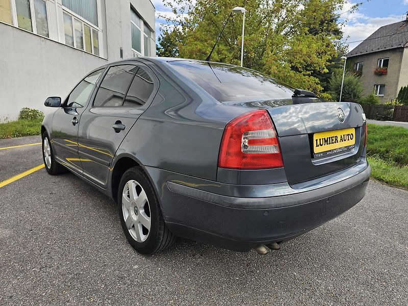 Škoda Octavia (2007) 2 1.9TDI - fotka 3 z 17