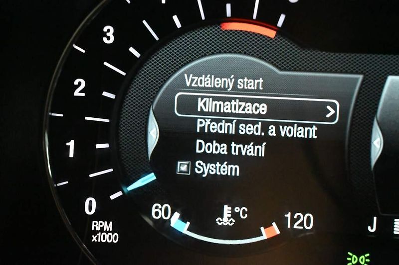 Ford Mondeo (2022) 2.0 ST-LINE LED SONY ACC Tažné - fotka 37 z 43