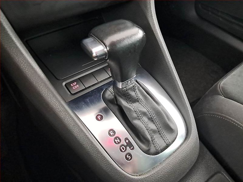 Volkswagen Golf (2009) Comfortline 1.4 TSI, Automat - fotka 13 z 15