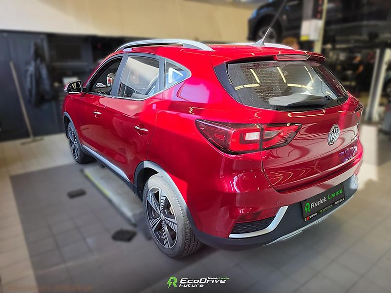 MG ZS (2021) Luxury FWD, 2 sady kol - fotka 4 z 10