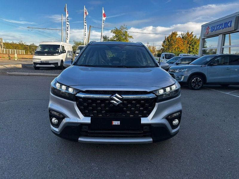 Suzuki S-Cross 4x4 Premium - fotka 2 z 10
