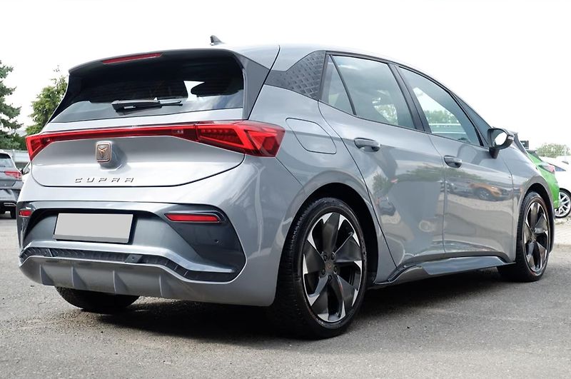 Cupra Born 150kW SoH 89% Tep.čerpadlo - fotka 6 z 20