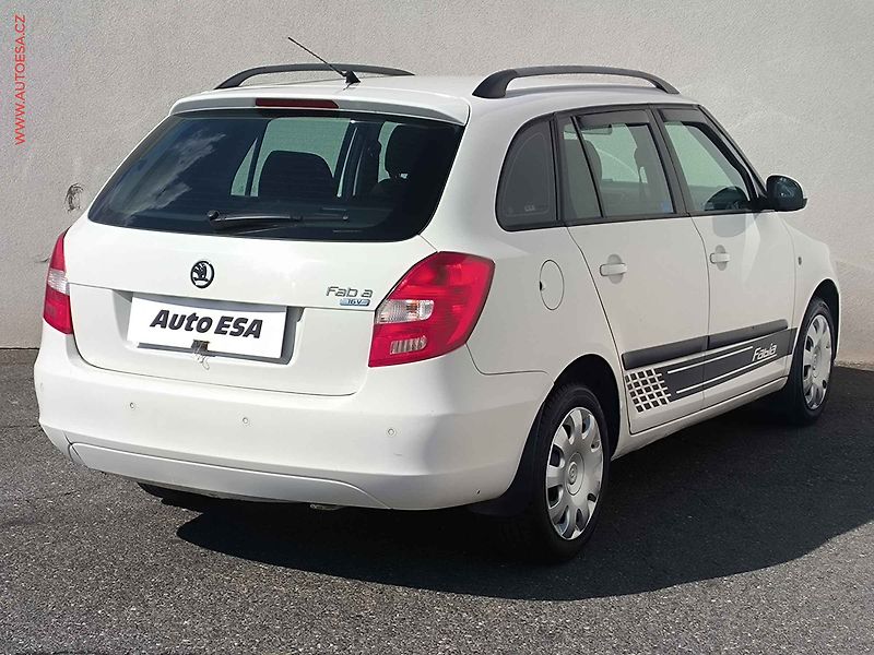 Škoda Fabia (2008) 1.4 16V, ČR, Elegance, AC - fotka 4 z 15