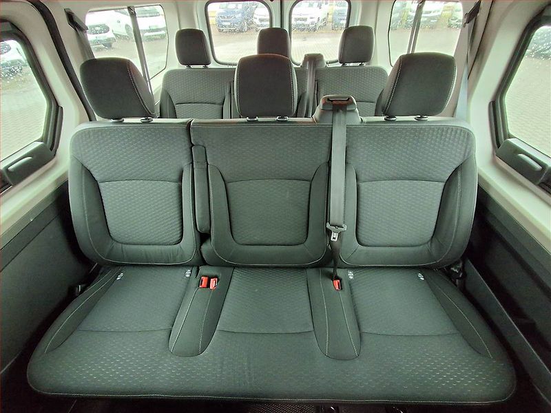 Opel Vivaro (2018) 1.6 CDTI, Bus, 9Míst, DPH - fotka 10 z 19