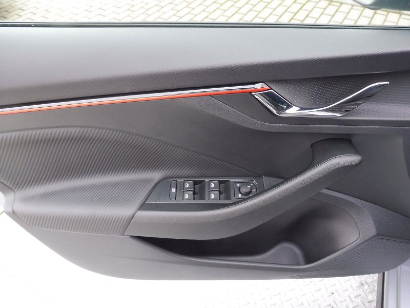 Škoda Scala (2026) Monte Carlo 1,0 TSI 85kW - fotka 19 z 30