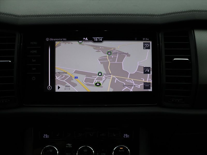 Škoda Kodiaq 2,0 TDI 4x4 DSG Clever Matrix - fotka 16 z 25