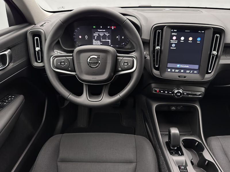 Volvo XC40 (2026) B3 AUT ESSENTIAL - fotka 4 z 20