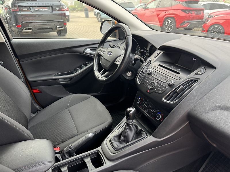 Ford Focus (2018) 1.6Ti-VCT Digi Klima Tempomat - fotka 14 z 46
