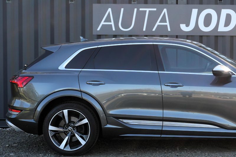 Audi e-tron S 370 kW Quattro, SoH 95,6%  - fotka 9 z 39