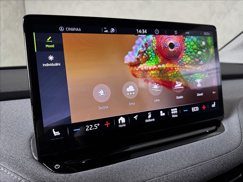 Škoda Enyaq 80 LED Matrix Assist Kamera - fotka 37 z 47