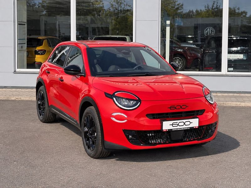 Fiat 600 (2026) 1,2 T (100k) SPORT 6MT - fotka 11 z 32