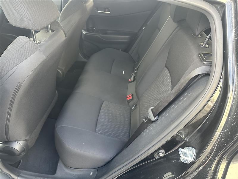 Toyota C-HR 1,2 4x4 TOP - fotka 13 z 32